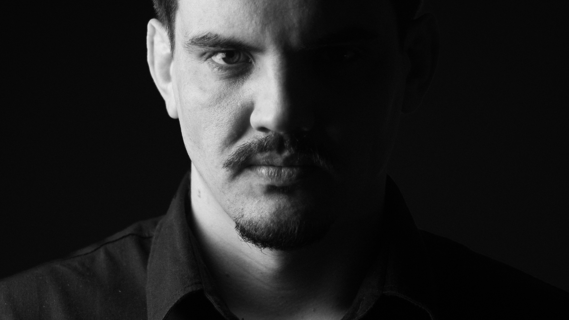 Retrato preto e branco de Matheus Jamberg